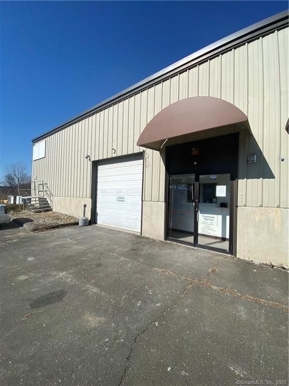9 Moody Rd, Enfield, CT 06082